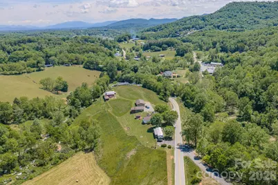 502 and  504 Old US 19 23 Highway, Candler, NC 28715 - Photo 33