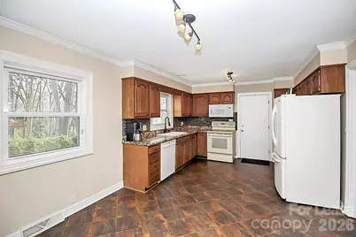 121 Marshdale Avenue SW, Concord, NC 28025 - Photo 9