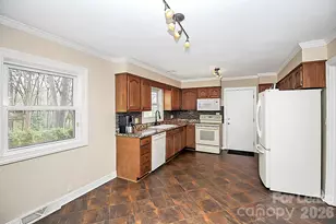 121 Marshdale Ave SW, Concord, NC 28025 - Photo 9