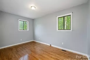 126 Upward Acres St, East Flat Rock, NC 28726 - Photo 17