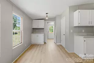 6490 Willow Rd, Hendersonville, NC 28739 - Photo 19