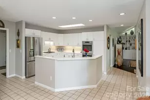258 Dalhousie Ct, Flat Rock, NC 28731 - Photo 19