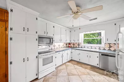 7233 Tuckaseegee Road, Charlotte, NC 28214 - Photo 17
