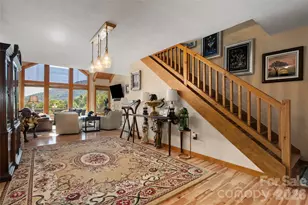 266 Hawks Crest Dr, Waynesville, NC 28786 - Photo 11