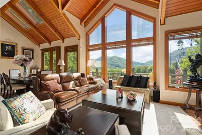 266 Hawks Crest Drive, Waynesville, NC 28786 - Photo 1