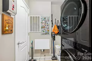 401 N Church St, Charlotte, NC 28202 - Photo 23