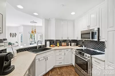 401 N Church Street #103, Charlotte, NC 28202 - Photo 3