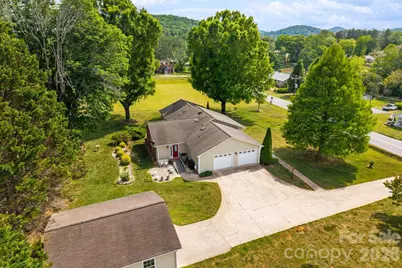 1137 Hibriten Drive SE, Lenoir, NC 28645 - Photo 43