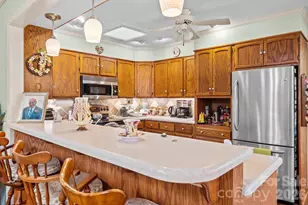 1137 Hibriten Dr SE, Lenoir, NC 28645 - Photo 11