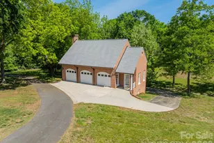 4030 Oak Hollow Ln, Harrisburg, NC 28075 - Photo 17