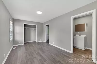 936 Holland Avenue, Charlotte, NC 28206 - Photo 15