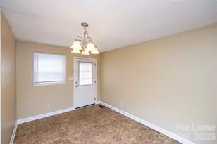 2711 Springbrook Cir, Gastonia, NC 28052 - Photo 5