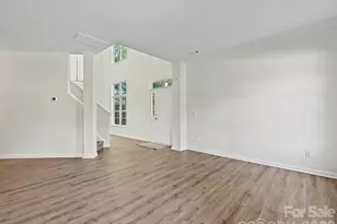9132 Royal Highlands Ct, Charlotte, NC 28277 - Photo 11