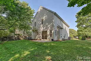 9132 Royal Highlands Ct, Charlotte, NC 28277 - Photo 31