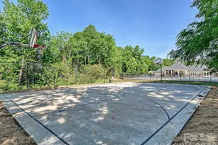 9132 Royal Highlands Ct, Charlotte, NC 28277 - Photo 39
