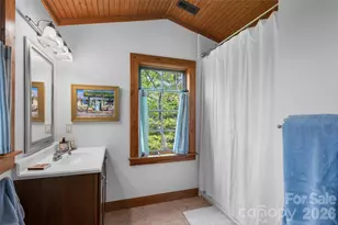 536 Hawk Mountain Rd, Lake Toxaway, NC 28747 - Photo 31