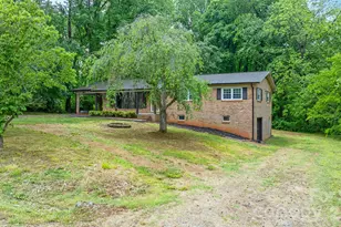 1871 Crestview Dr, Newton, NC 28658 - Photo 25