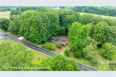 1871 Crestview Drive, Newton, NC 28658 - Photo 35