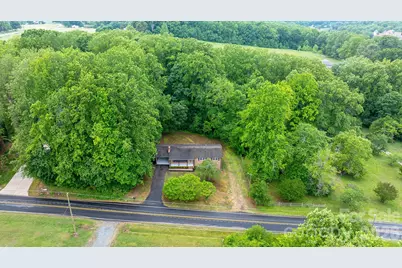 1871 Crestview Drive, Newton, NC 28658 - Photo 33