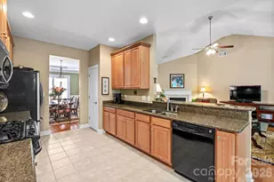 7767 St Andrews Ln, Denver, NC 28164 - Photo 9