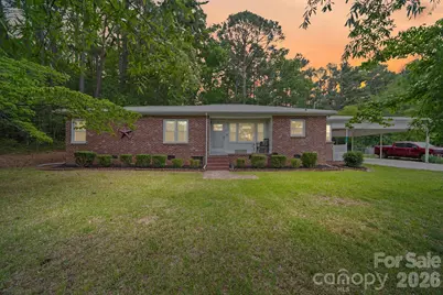 303 E Allenton Street, Mount Gilead, NC 27306 - Photo 1