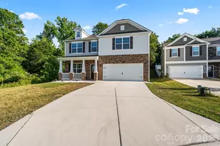 7128 Bandera Dr, Charlotte, NC 28214 - Photo 3
