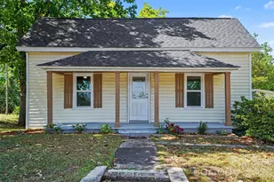 503 E McGregor St, Pageland, SC 29728 - Photo 1