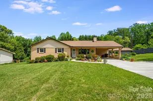 458 Beach Dr, Hendersonville, NC 28792 - Photo 3