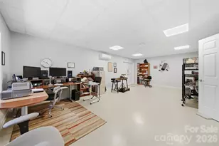 65 King Arthurs Ct, Hickory, NC 28601 - Photo 29