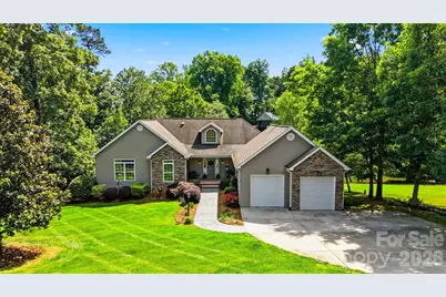65 King Arthurs Court, Hickory, NC 28601 - Photo 3