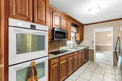 7201 Hopeton Road, Charlotte, NC 28210 - Photo 13