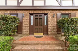 7201 Hopeton Rd, Charlotte, NC 28210 - Photo 3