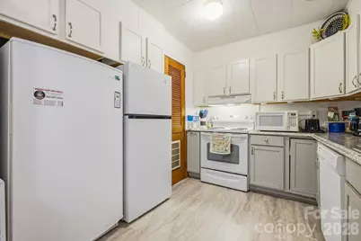 88 Lost Creek Drive, Flat Rock, NC 28731 - Photo 7