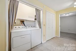 88 Lost Creek Dr, Flat Rock, NC 28731 - Photo 21