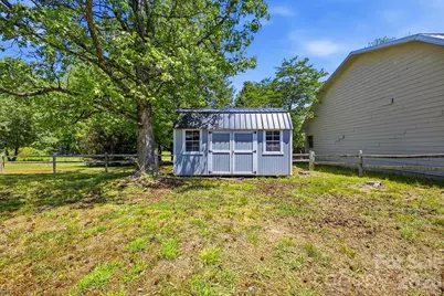 88 Lost Creek Drive, Flat Rock, NC 28731 - Photo 21