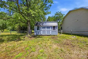 88 Lost Creek Dr, Flat Rock, NC 28731 - Photo 21