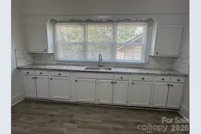 4028 Leo Street, Winston Salem, NC 27105 - Photo 5