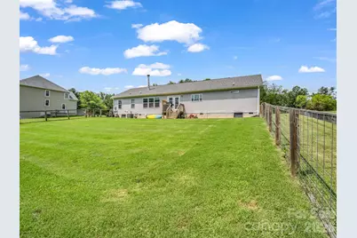 213 Big Oak Road, Hendersonville, NC 28792 - Photo 11