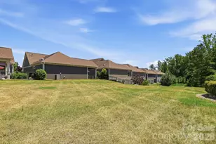 1327 Garden Vista Dr, Matthews, NC 28104 - Photo 31