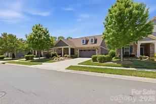 1327 Garden Vista Dr, Matthews, NC 28104 - Photo 3