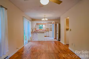 24 Moore Cir, Black Mountain, NC 28711 - Photo 11