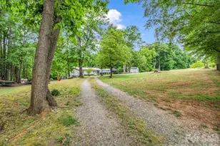 408 Hollis Rd, Ellenboro, NC 28040 - Photo 3