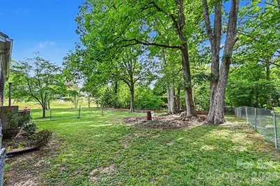 704 Marion Sims Drive, Lancaster, SC 29720 - Photo 17