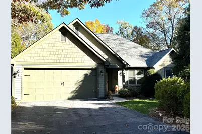 894 Dunroy Drive, Hendersonville, NC 28739 - Photo 1