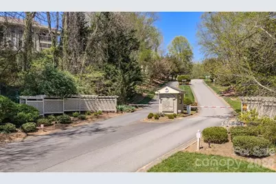 2401 Abbey Circle, Asheville, NC 28805 - Photo 21