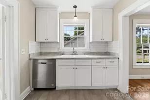 442 Spring St, Albemarle, NC 28001 - Photo 11