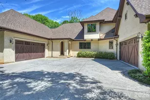 4901 Carmel Park Dr, Charlotte, NC 28226 - Photo 3