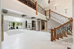 4901 Carmel Park Dr, Charlotte, NC 28226 - Photo 5