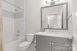 2638 Hampton Ave, Charlotte, NC 28207 - Photo 29
