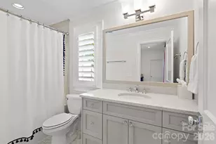2638 Hampton Ave, Charlotte, NC 28207 - Photo 41